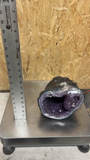 Mixed lot Amethyst Cones and Large clusters - Gem Center USA INC