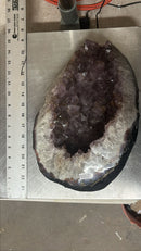 Mixed lot Amethyst Cones and Large clusters - Gem Center USA INC